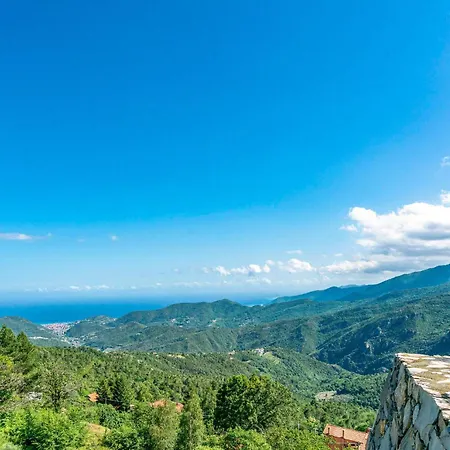 Vakantiehuis Stunning In With Sauna Magliolo