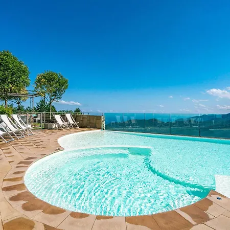 Stunning In With Sauna Сasa de vacaciones