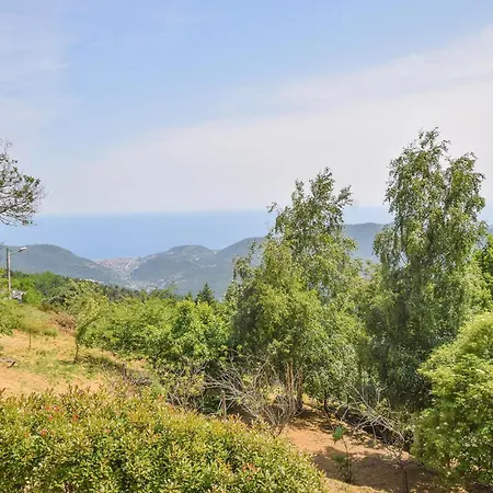 Vakantiehuis Stunning In With Sauna Magliolo