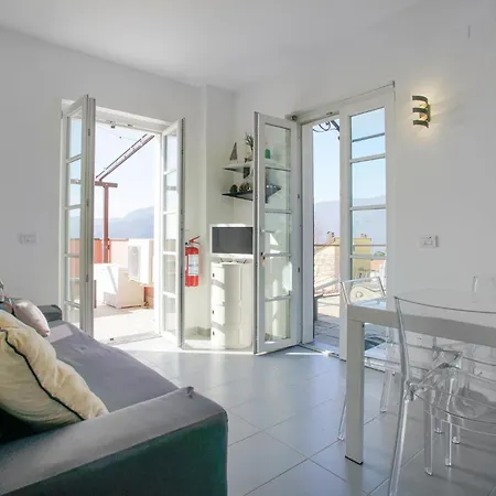 Stunning In With Sauna Сasa de vacaciones Magliolo