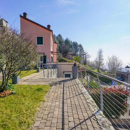 Stunning In With Sauna Сasa de vacaciones *